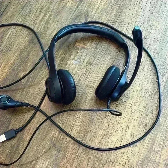 Logitech ClearChat Comfort/USB Headset Black - Picture 1 of 11